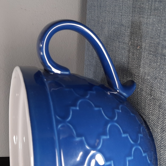 Handled Batter Mixing Bowl Pottery Baking Blue Embossed Pattern Bake Baker Cook - Picture 7 of 7